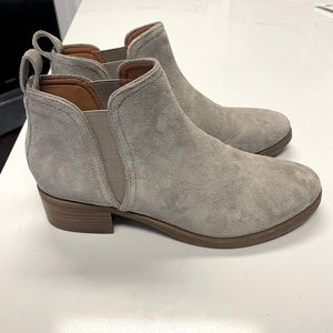 Like new! Lucky Brand Pogan Chelsea Suede Bootie, Size 8